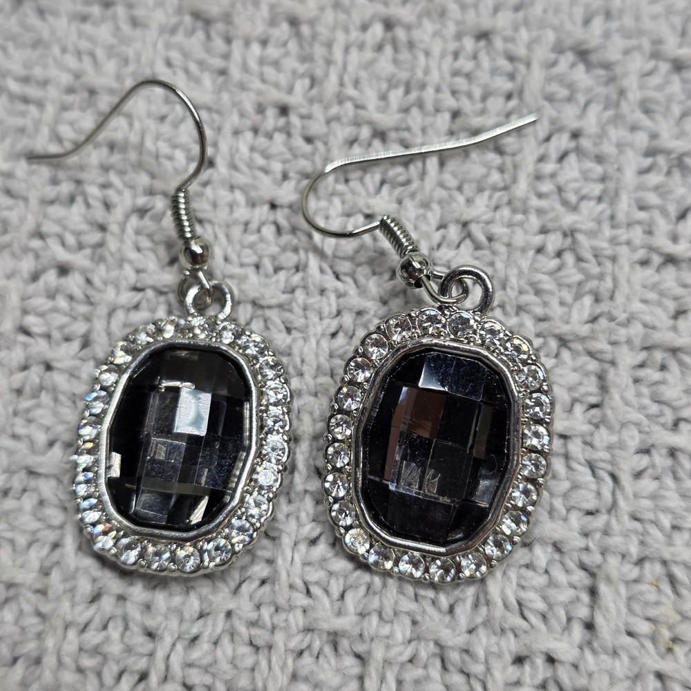 Paparazzi The Modern Monroe Silver Earrings Black Rhinestones P5RE-SVXX-223XX